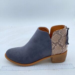 YDN Snakeskin Grey Almond Toe Block Low Heel Ankle Bootie Classic V Cut Back Zip